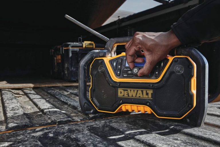 DEWALT Announces Two New Products: Bluetooth® Radio and Task Light