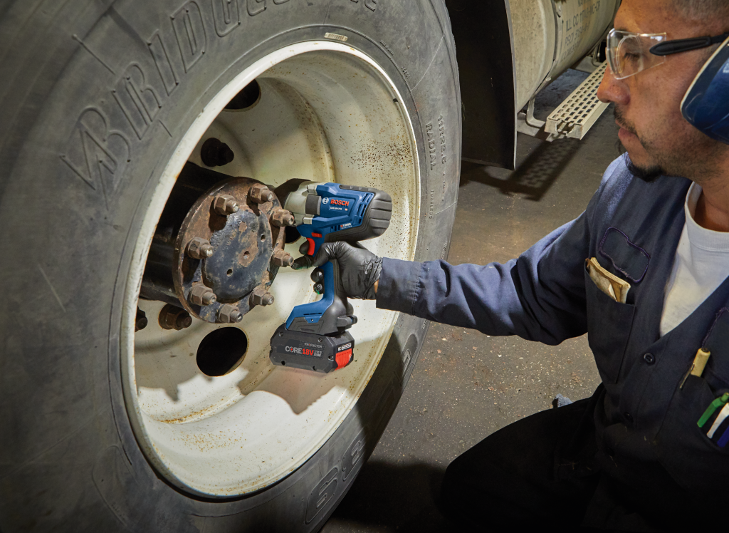 Bosch Power Tools Announces Availability of Two PROFACTOR 18V Impact Wrenches